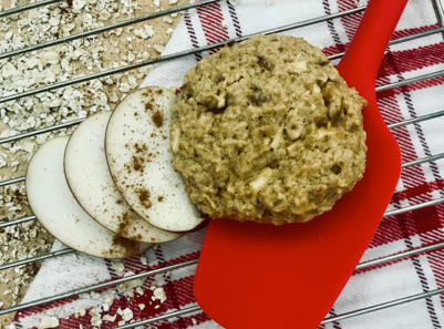Oatmeal, Apple and Date Cookies (Gluten-Free)