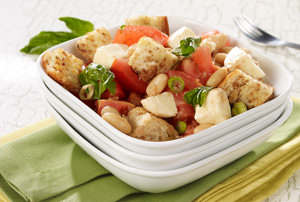 Italian salad with croutons